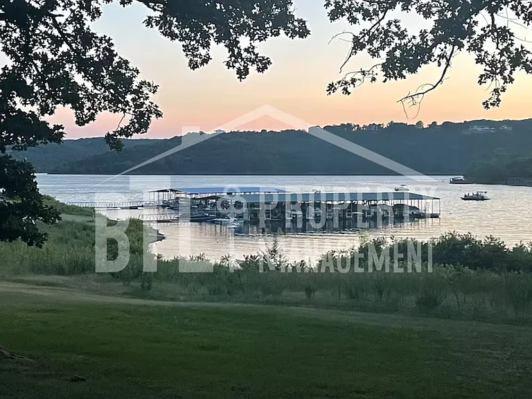 134 Lake Village Ln — Photo 6