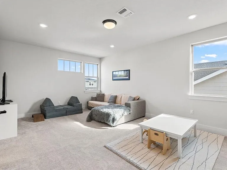 8201 Donnie Junction Way — Photo 22