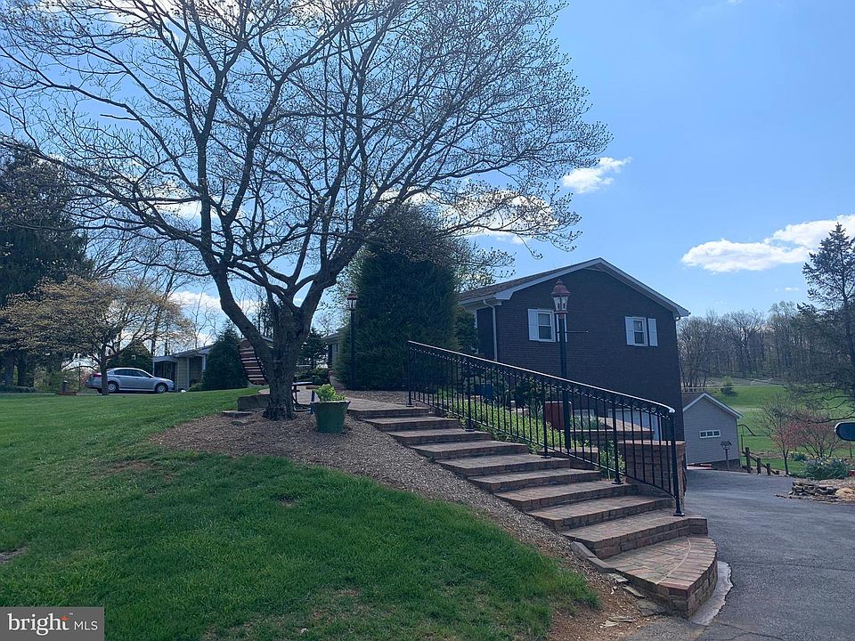 2nd image of 154 Aldrin Ln