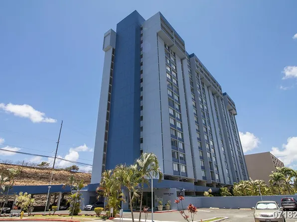 3045 Ala Napuaa Pl, Honolulu, HI