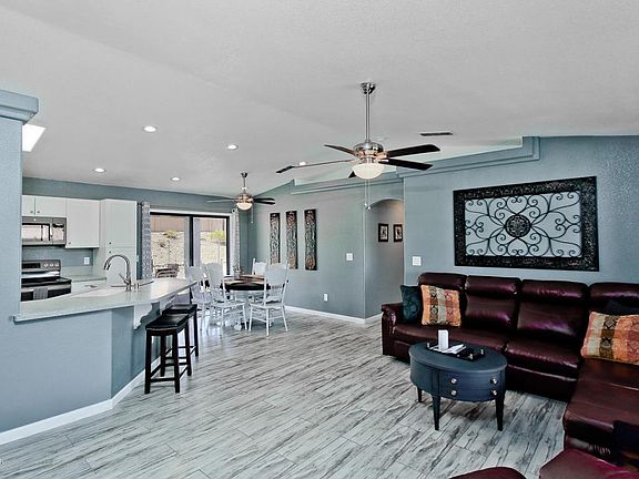 5th image of 2310 College Dr