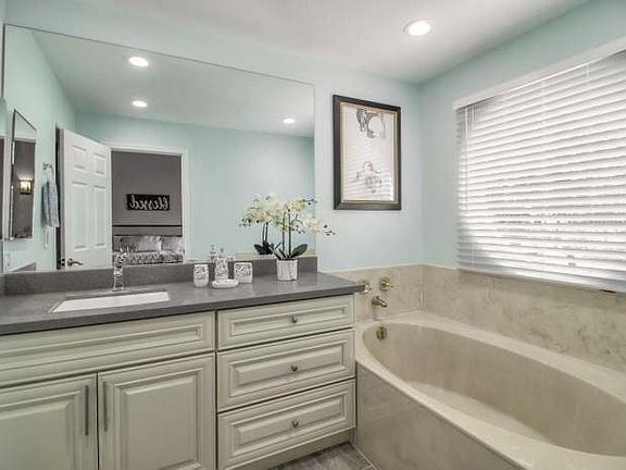 2nd image of 6509 Crenshaw Ct