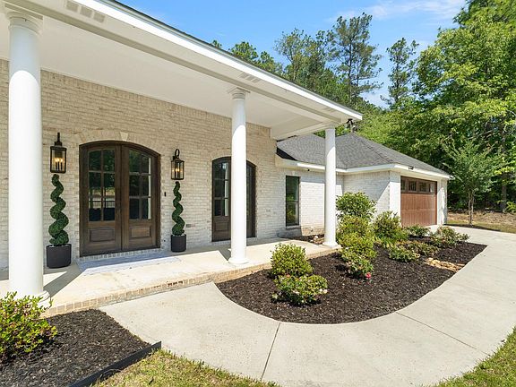 4th image of 57 Greenleaf Dr