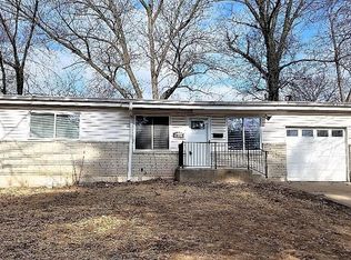 10829 Vorhof Dr, Saint Louis, MO 63136