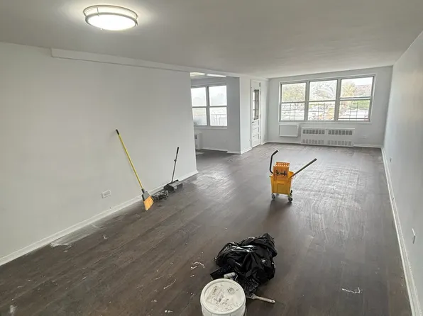 4750 Bedford Avenue image 1 of 8