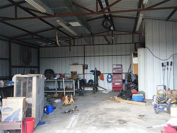4th image of 1017 Woodcock Dr