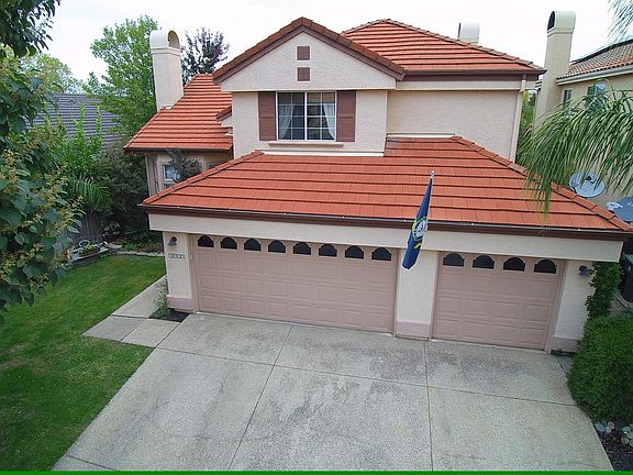 3rd image of 2609 Swindon Ct