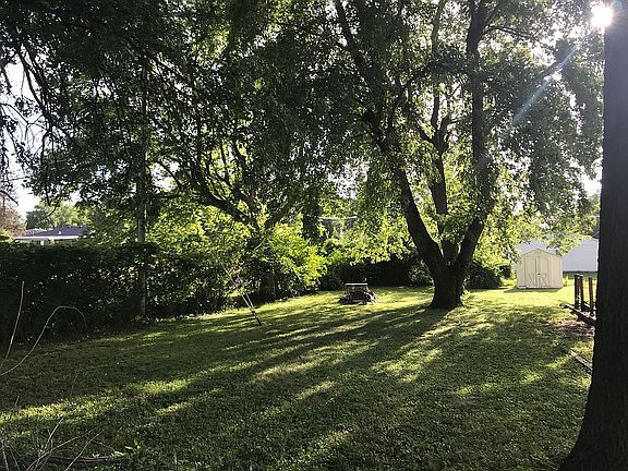 3rd image of 45 Forest Hills Dr