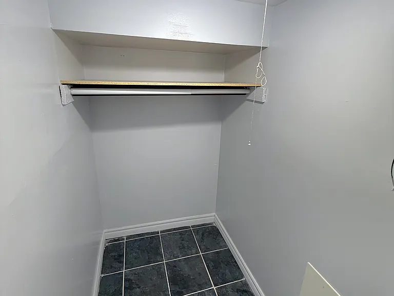 408 Strathmore Blvd #BASEMENT — Photo 4