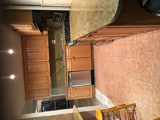 Rented by Peter Meskouris LREB | media 7