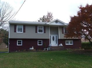 65 N Hope Chapel Rd, Jackson, NJ 08527