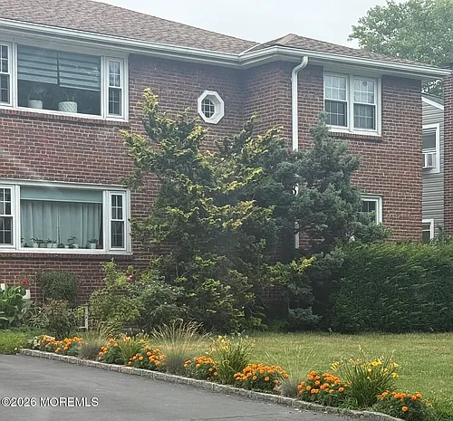 224 Colonial Ave #2 Photo 1