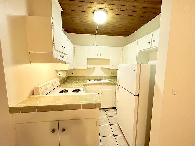 1900 E Baristo Rd #6 — Photo 16