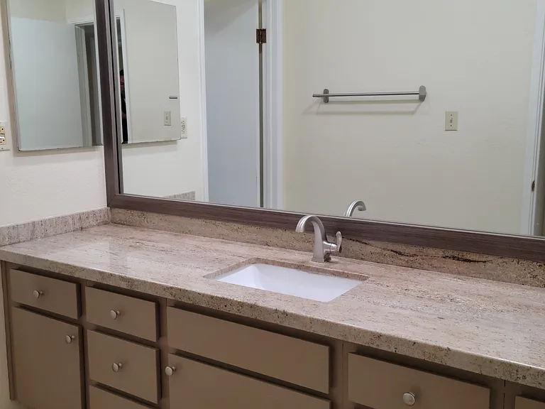 4716 Edison St — Photo 12
