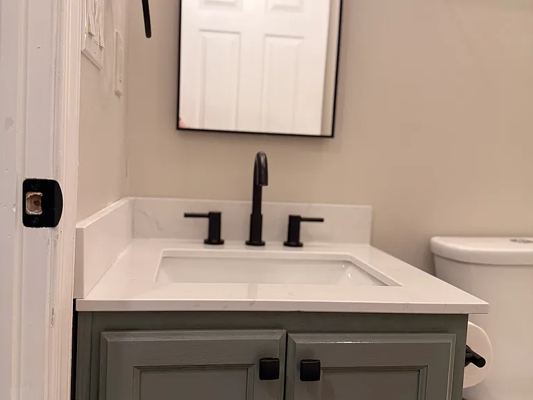 327 W Trinity Ave — Photo 22