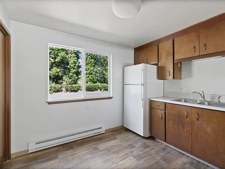 9012 Pipeline Rd E #7 — Photo 8