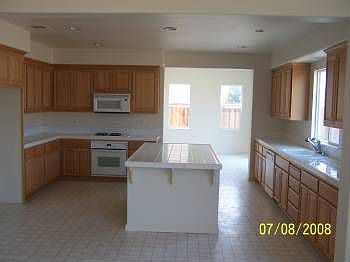 5th image of 1405 Marigold Dr