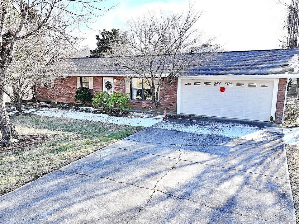1st image of 217 Caton Rd