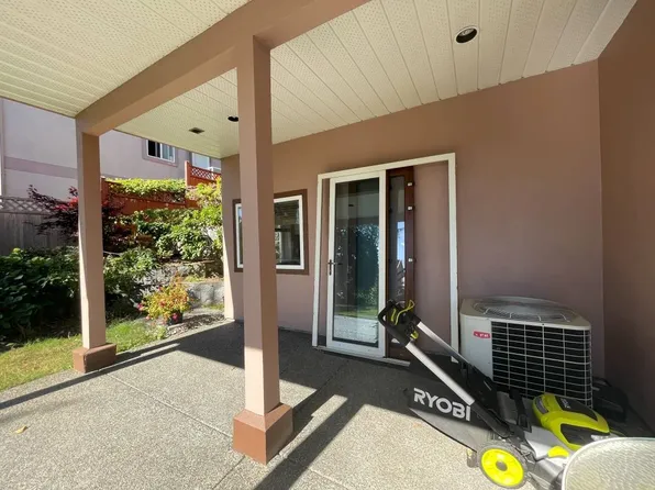 3000 Plateau Blvd, Coquitlam, BC V3E 2T1