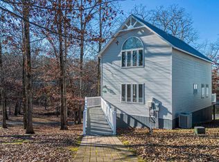 311 Bayside Rd, Grand Rivers, KY 42045