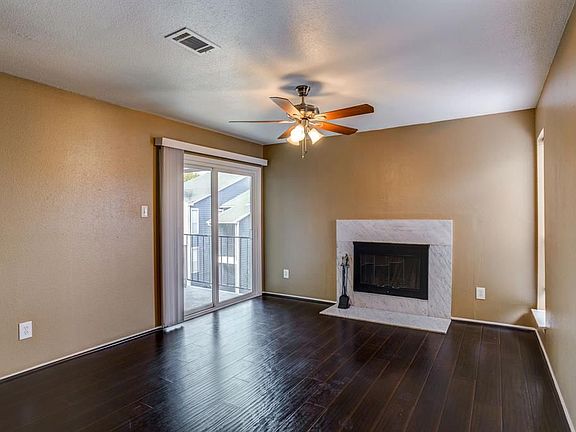 4th image of 18515 Egret Bay Blvd APT 910