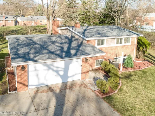 11104 Saar Dr, Sterling Heights, MI 48314