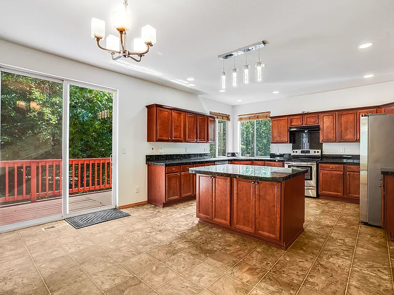 12590 NW Naomi Ln — Photo 5
