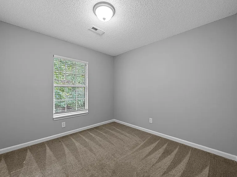 Parkway Pl - 1237 — Photo 15