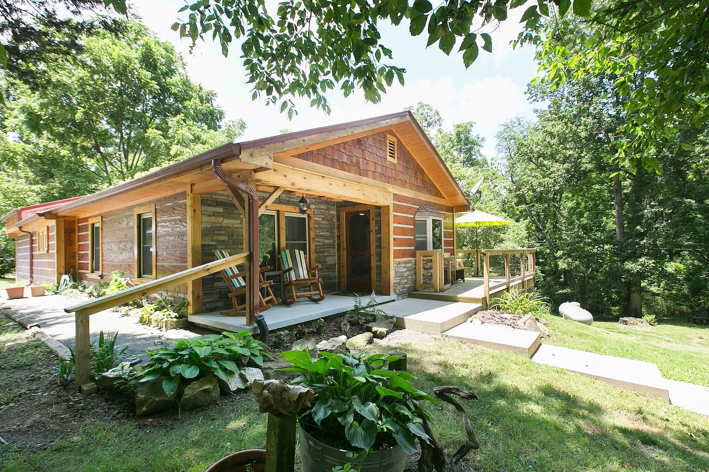 35 Wolfe Park Cir — Photo 1