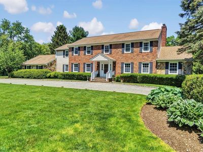 4 Revere Court, Glen Head, NY, 11545