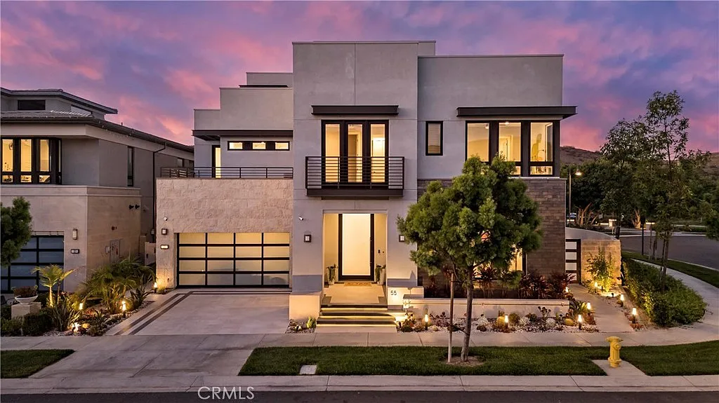4 bed, 5029 sqft, $60,000 — Photo 1
