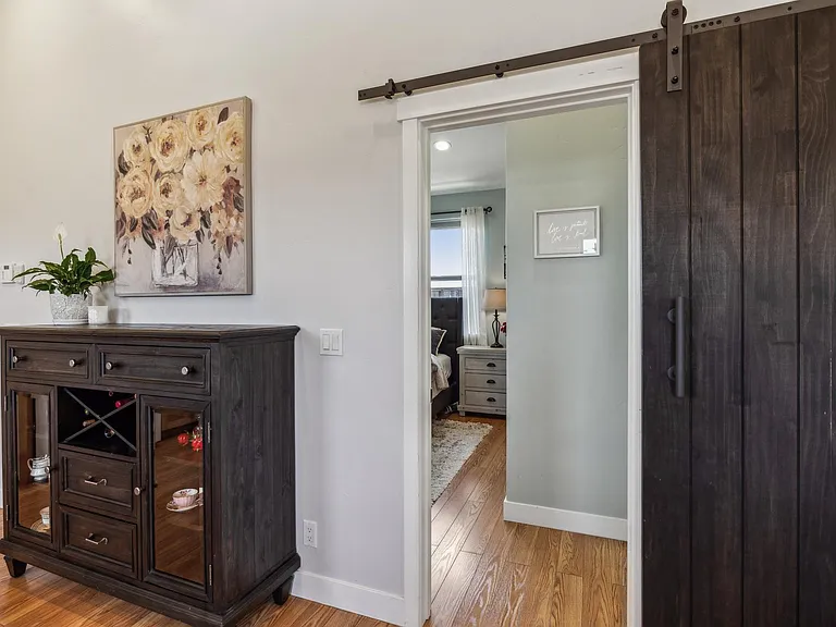 456 Grand Blvd — Photo 10