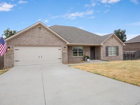 2009 Misti Woods St, Gentry, AR 72734
