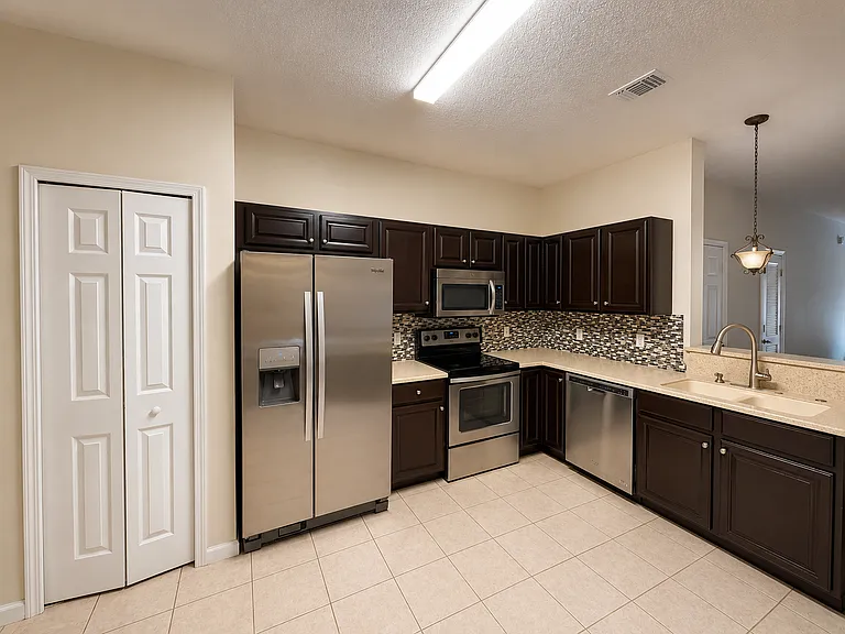 485 Scrub Jay Dr — Photo 2