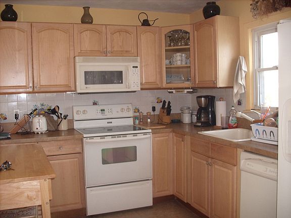 3rd image of 959 N Monroe Ave