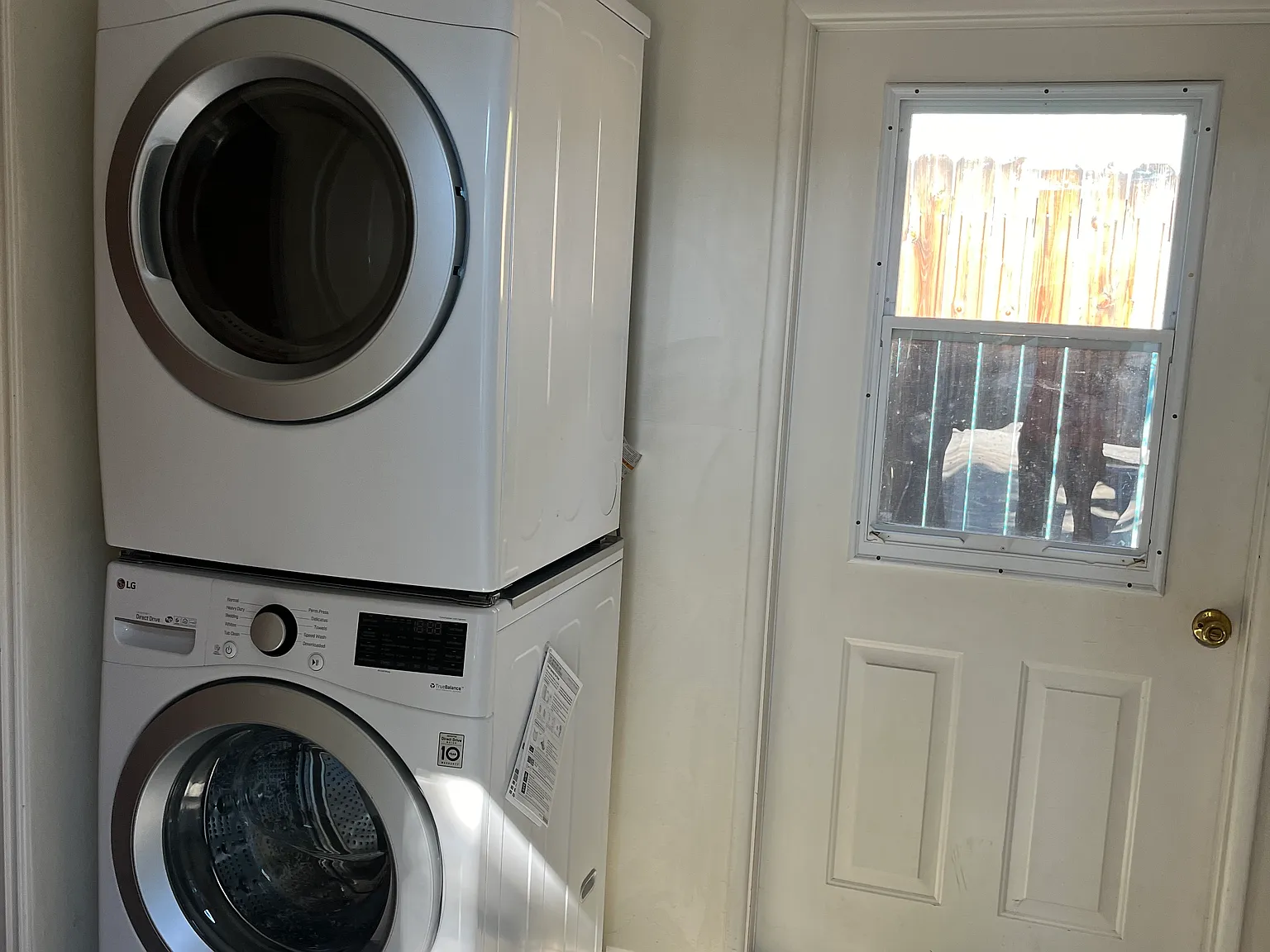 1 bed, 700 sqft, $2,500 — Photo 3