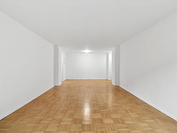 4th image of 330 W 58th St APT 12H