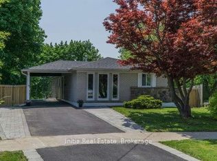 15 Grove Park Cres, Toronto, ON M2J 2C7