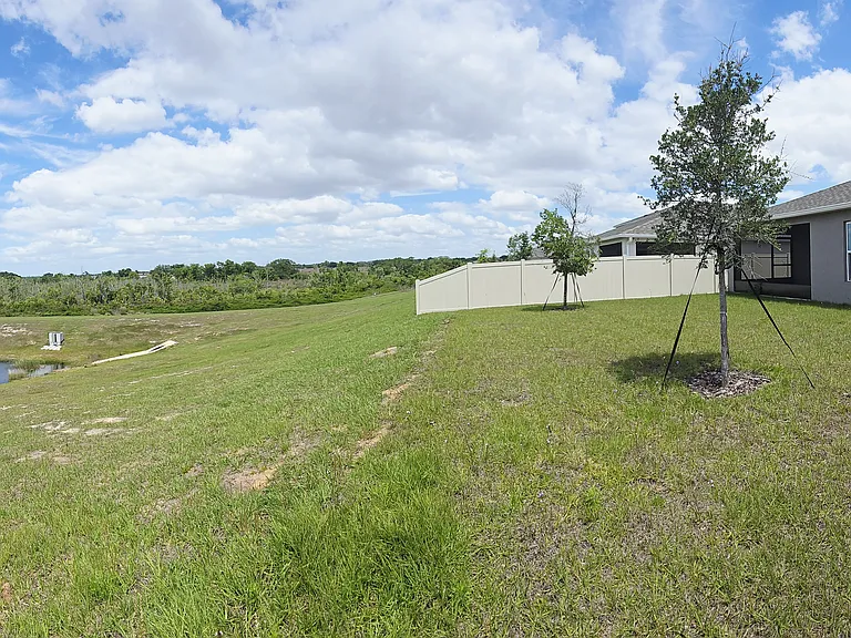 1712 Vanilla St — Photo 31