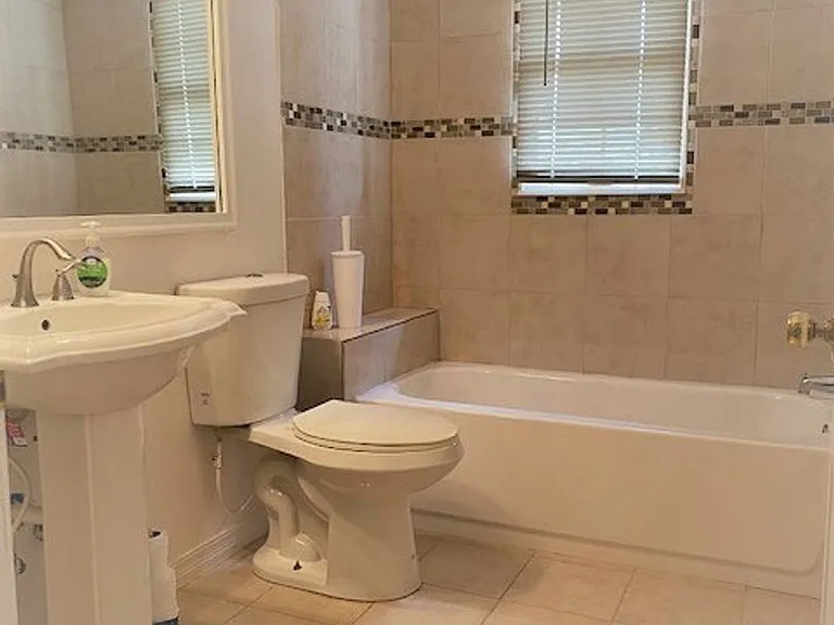 1107 S Yates St — Photo 13