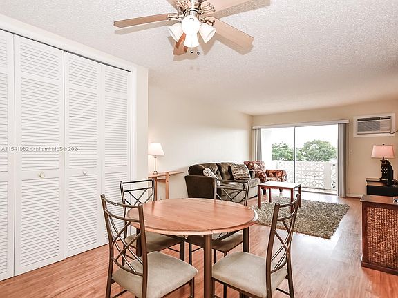 5th image of 13105 Ixora Ct APT 310