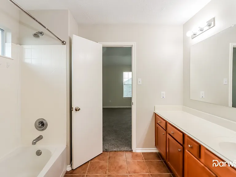 21910 Octavia Way — Photo 14