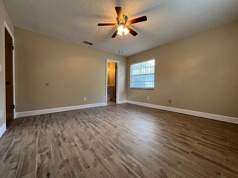 529 Hibiscus Way — Photo 15