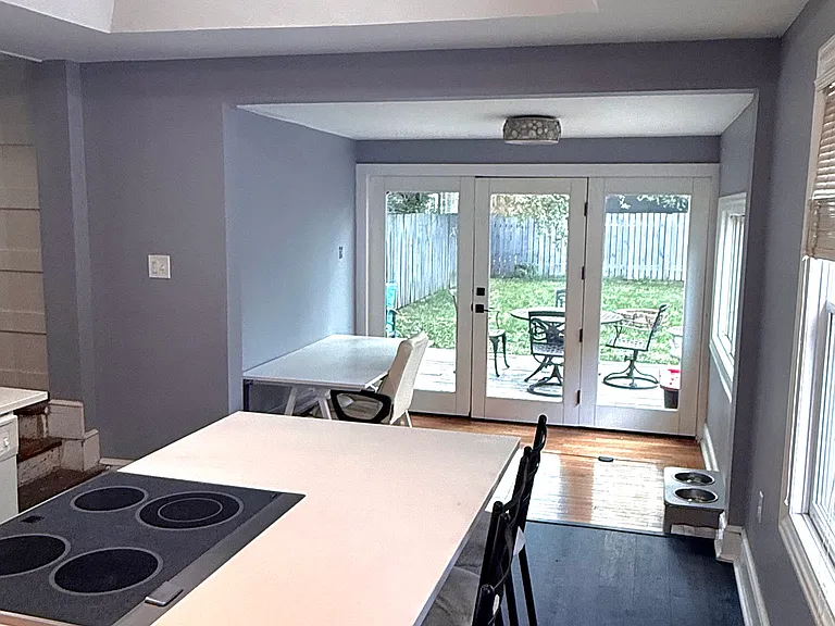 613 Lathrop St — Photo 11