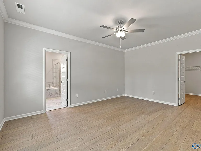 7211 Holly Creek Dr — Photo 18