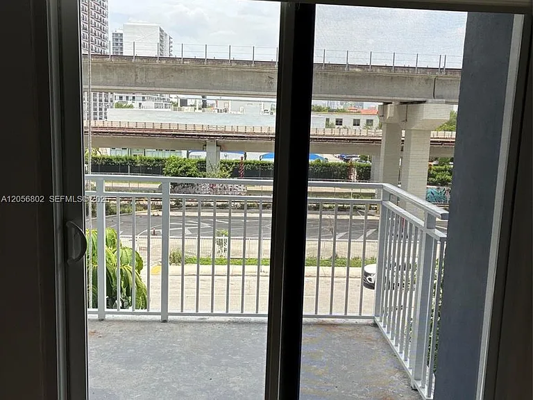 850 N Miami Ave #W-406 — Photo 9