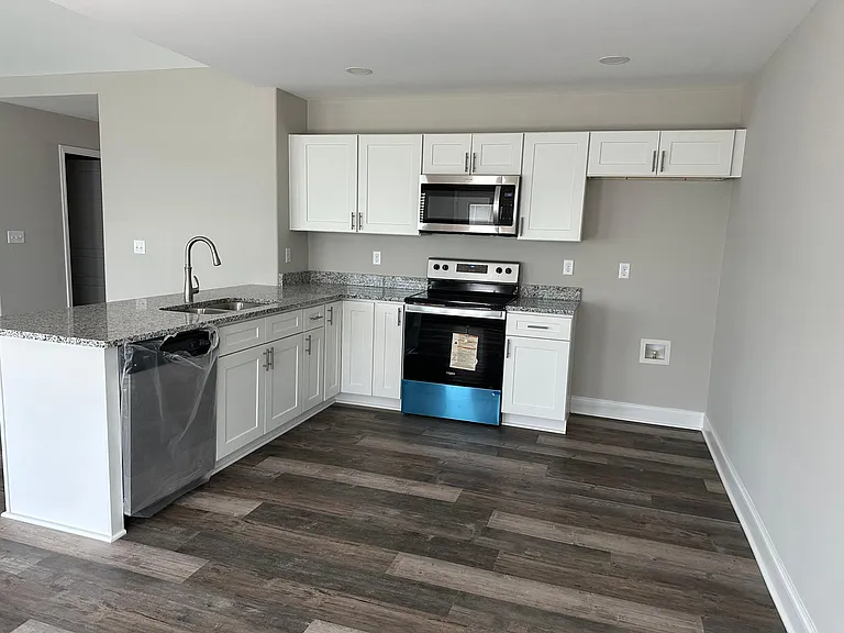 603 Saint George Way — Photo 5