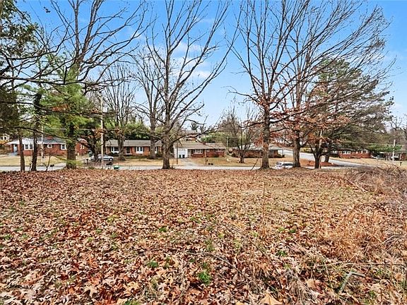 5th image of 603 Spruce St