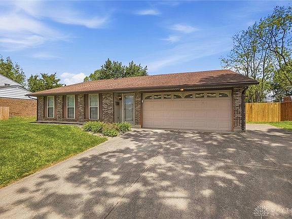 4th image of 6824 Laurelview Dr