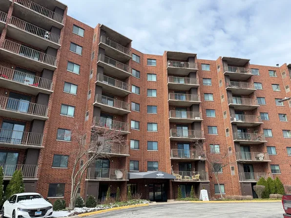 1 Bloomingdale Pl APT 511, Bloomingdale, IL 60108